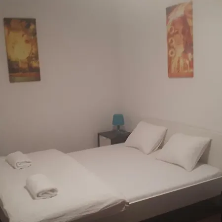 - Sukromie V Meste Apartament Bratislava